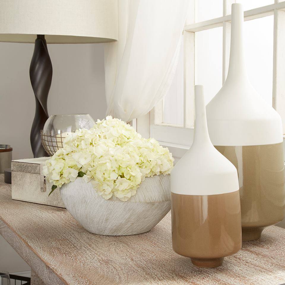 GROOVE LINE VASE