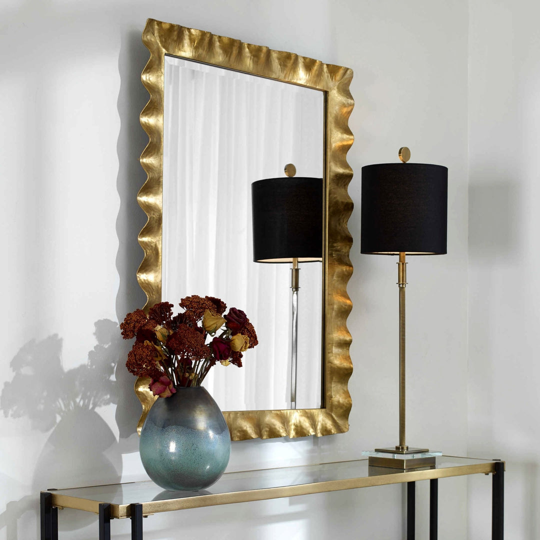 HAYA SCALLOPED EDGE GOLD LEAF MIRROR