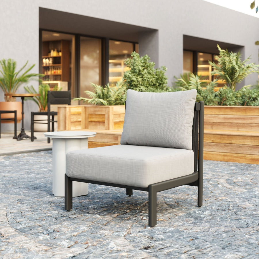 HORIZON OUTDOOR ACCENT CHAIR