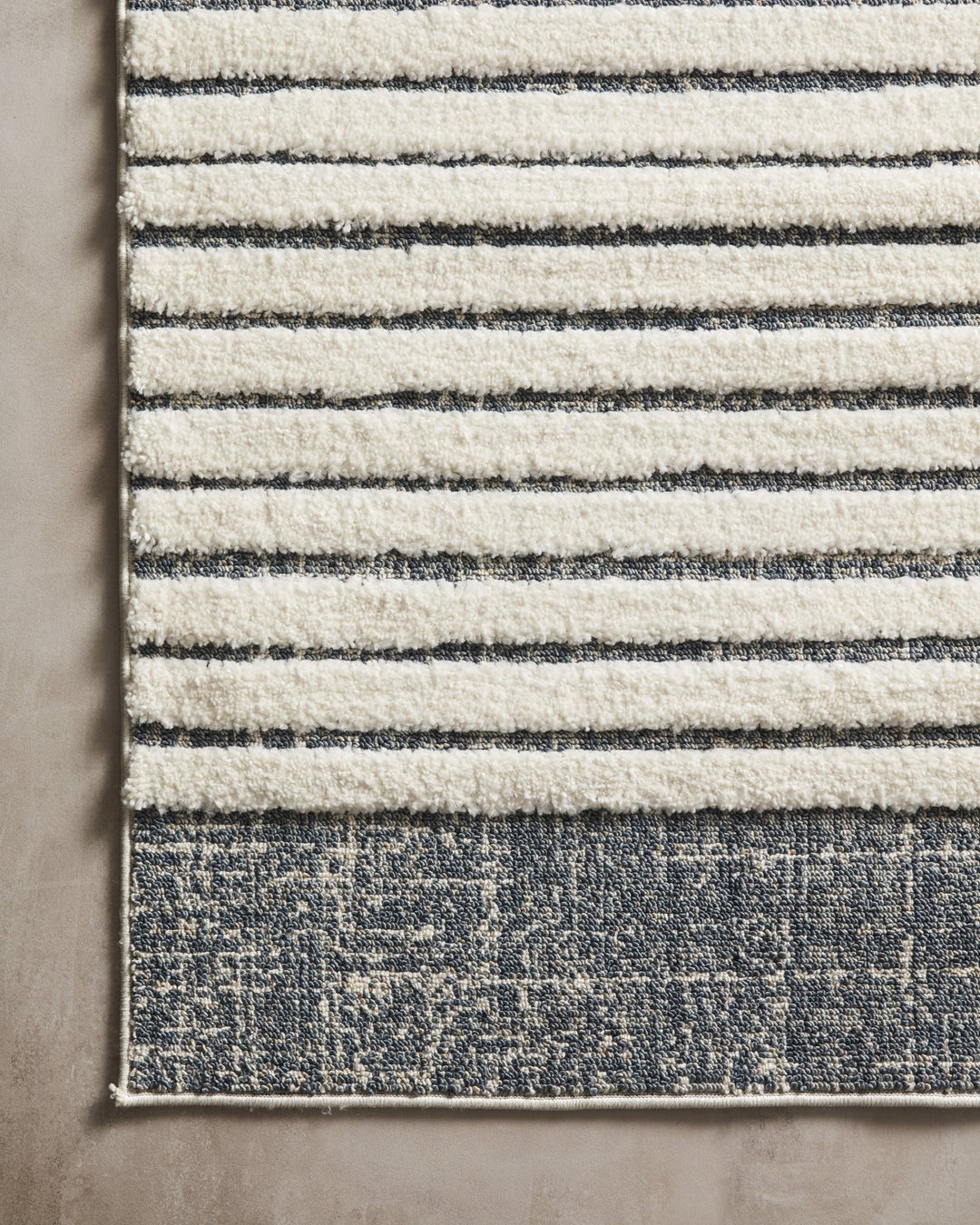 ISAAC RUG: WHITE + INK BLUE