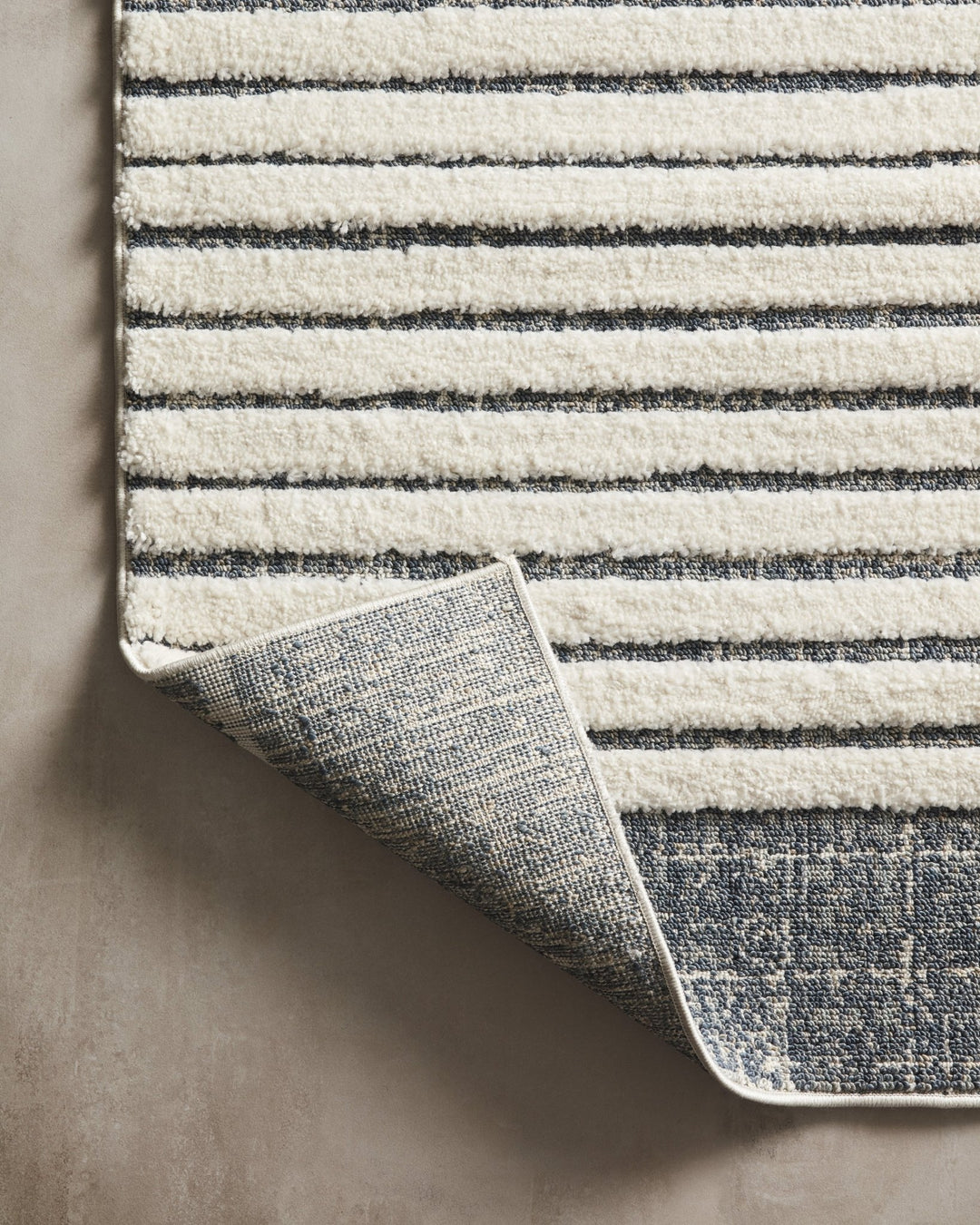 ISAAC RUG: WHITE + INK BLUE