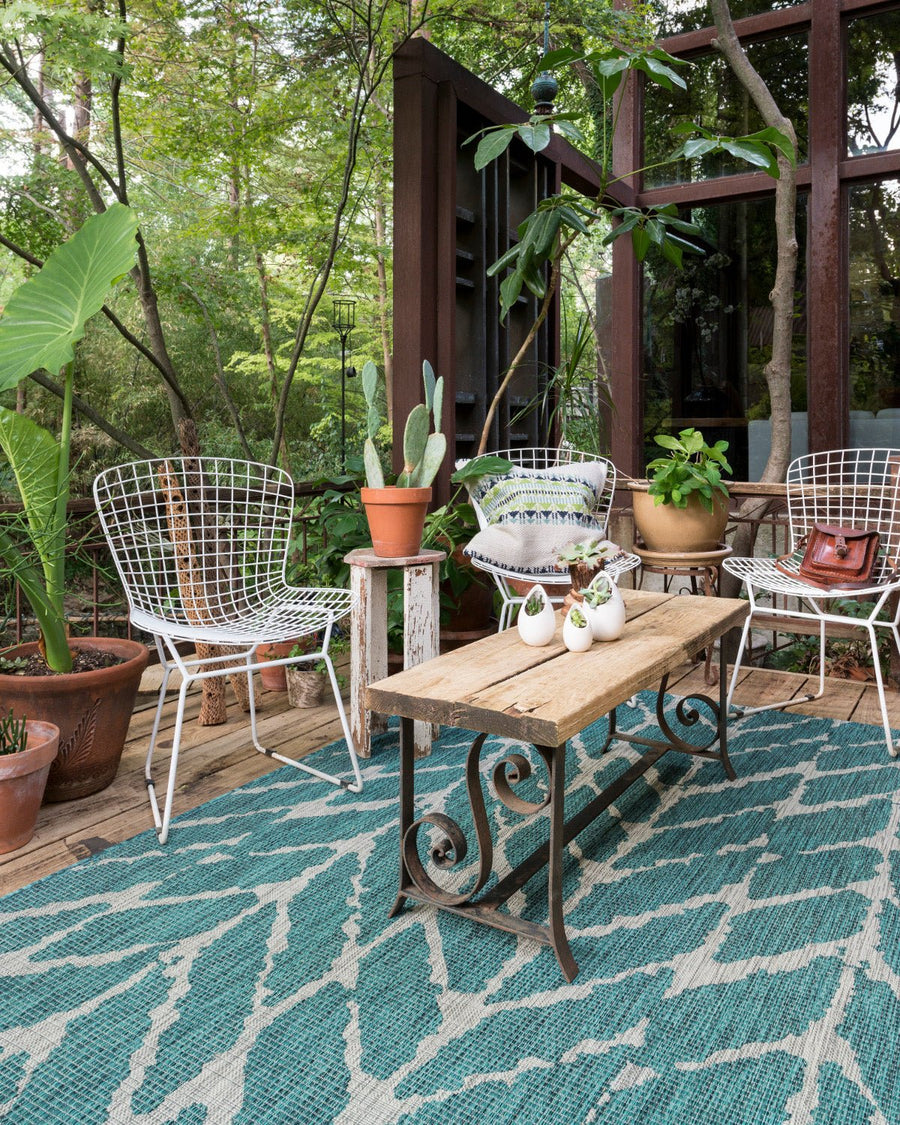 ISLE 02 OUTDOOR RUG