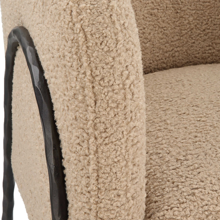 JACOBSEN CHAIR: LATTE SHEARLING