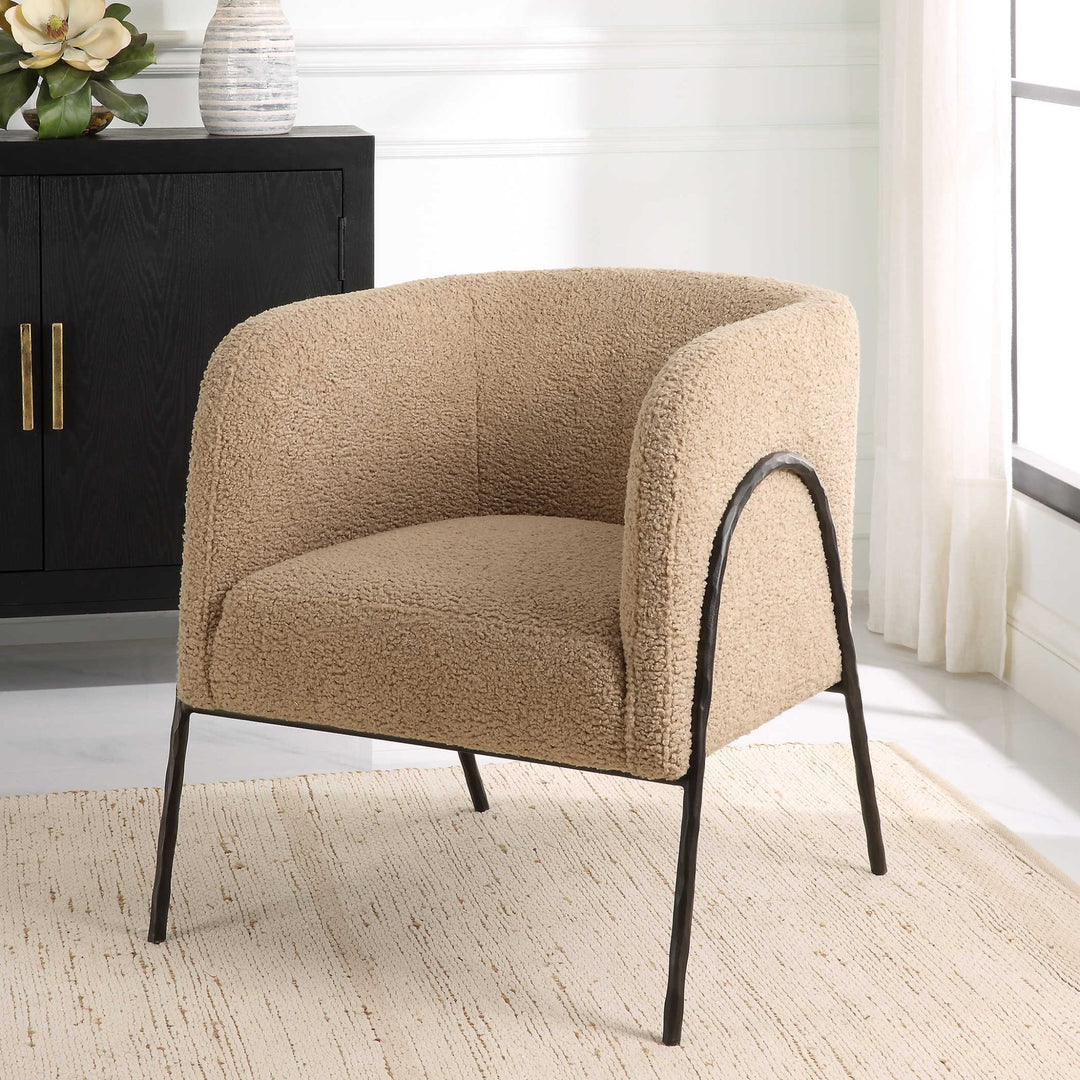 JACOBSEN CHAIR: LATTE SHEARLING