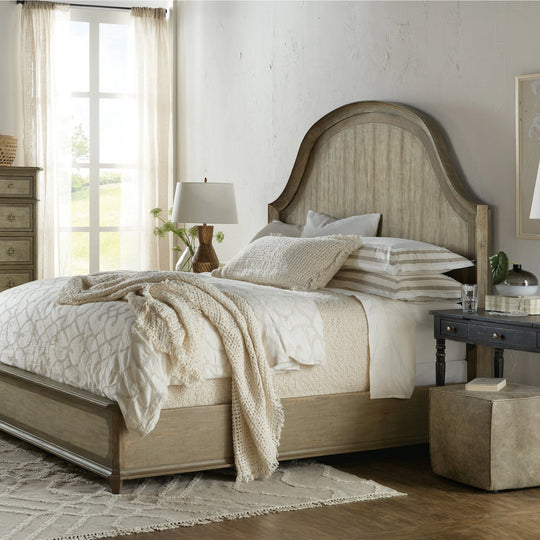 LAURO PANEL BED