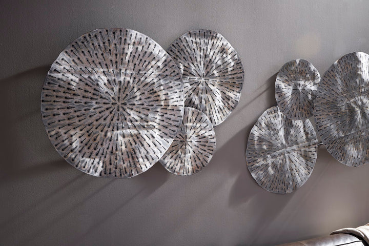 METAL LOTUS WALL ART