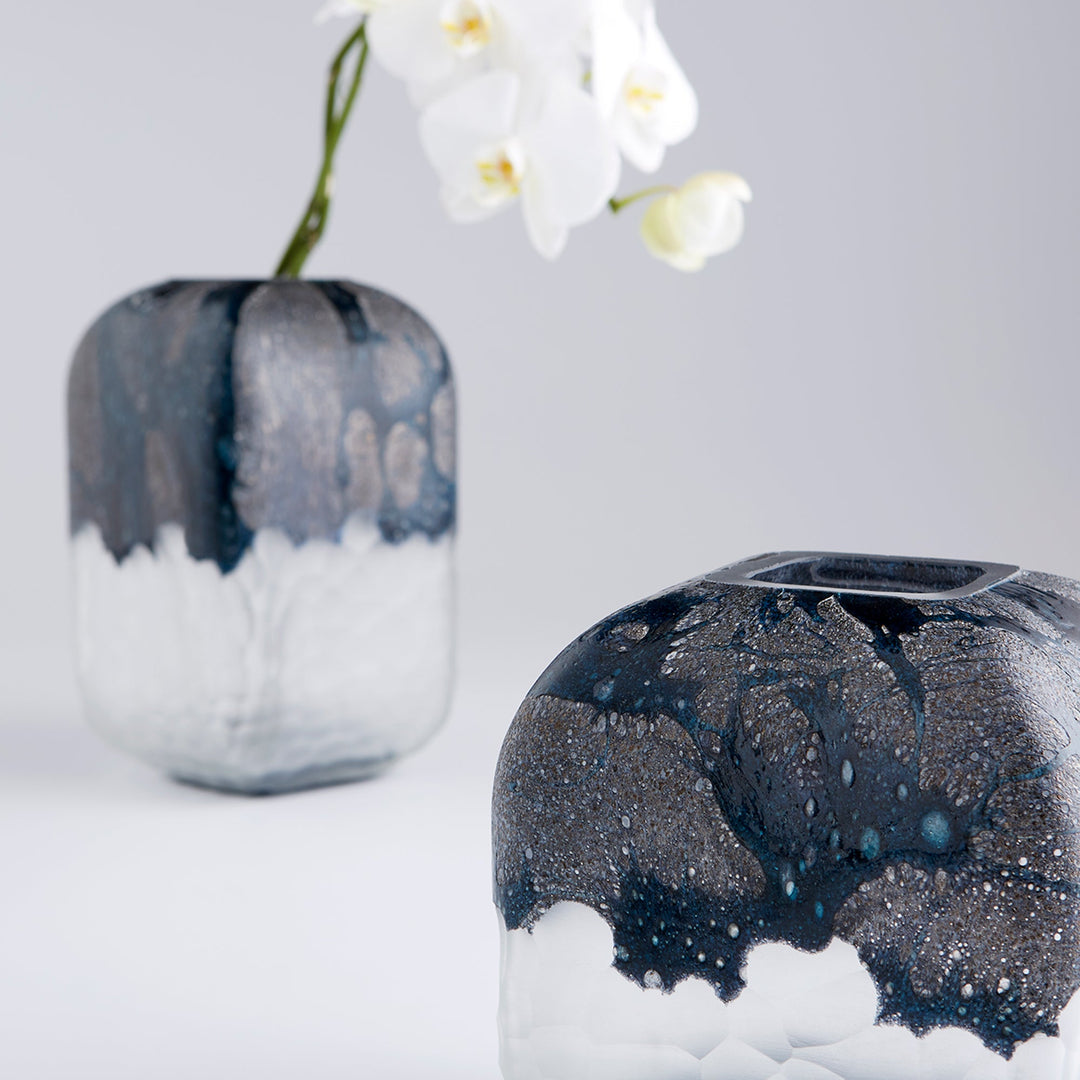 MIDNIGHT SKY VASE