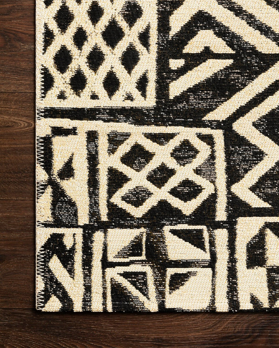 MIKA 13 INDOOR - OUTDOOR RUG: IVORY, BLACK