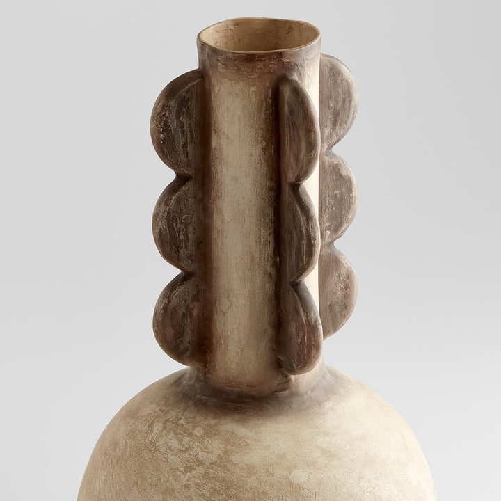 MOCCASIN VASE