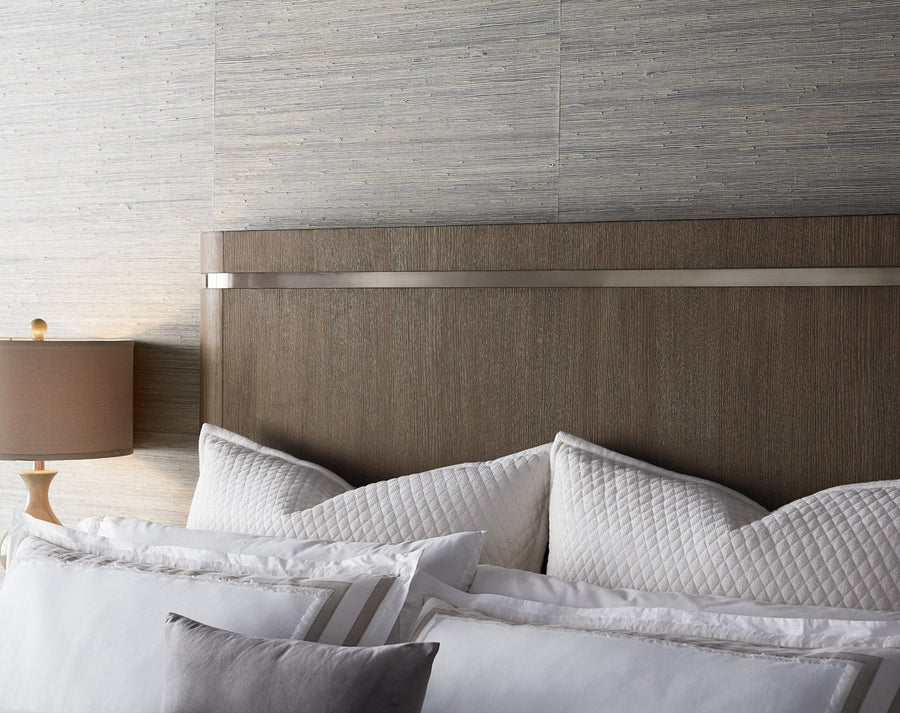 MODERN MOOD PANEL BED