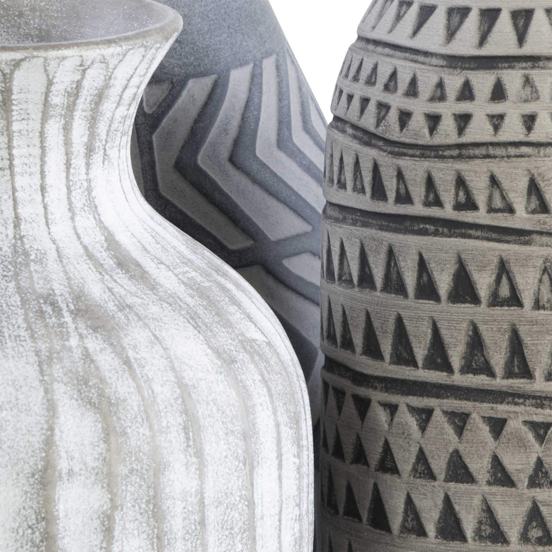 NATCHEZ GREY TRIBAL EARTHENWARE VASES | SET OF 3