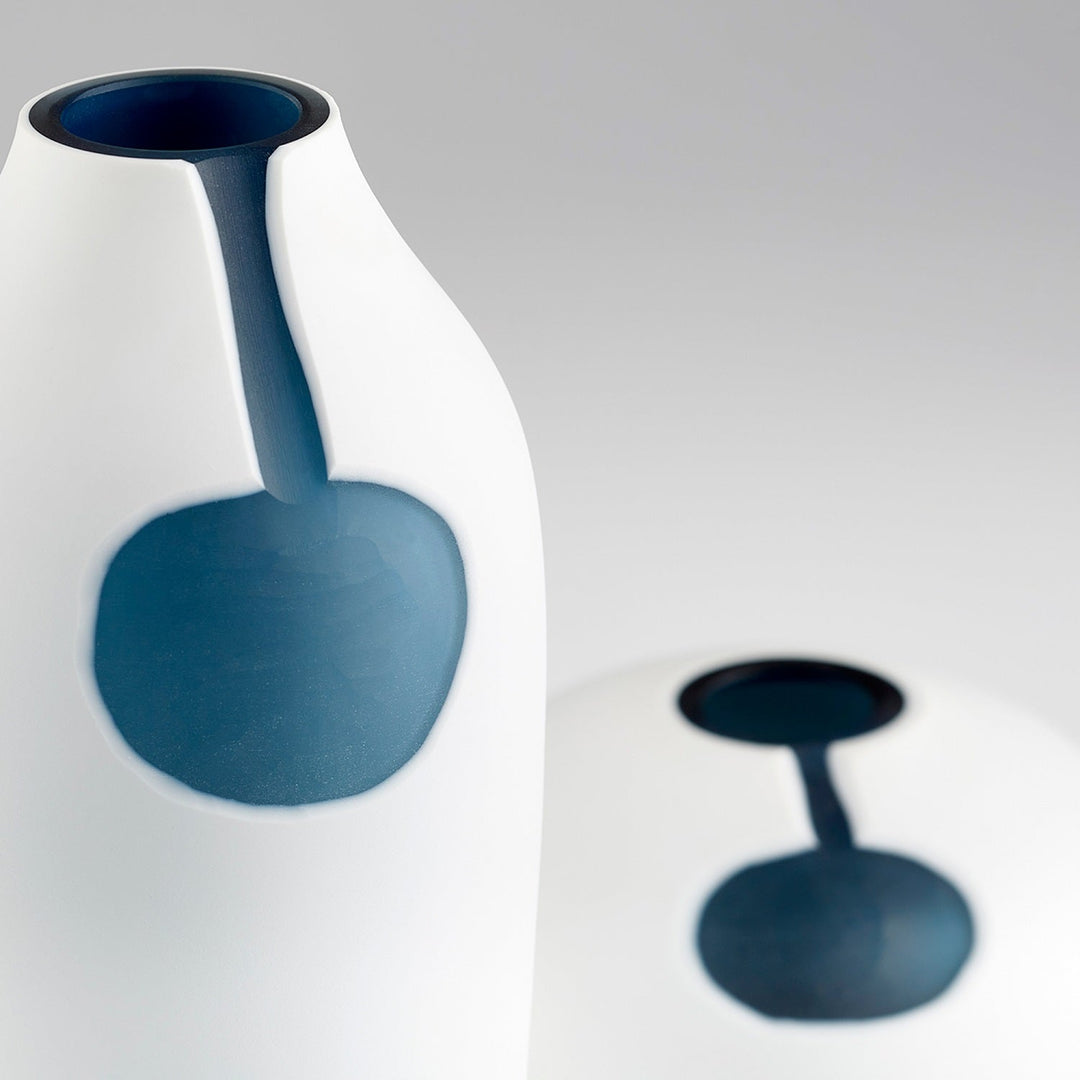 ORACLE WHITE + BLUE VASES