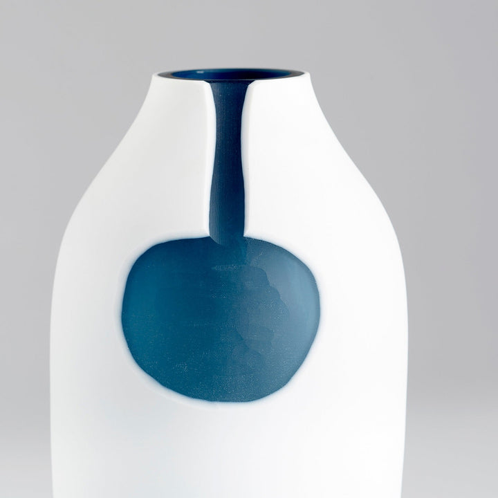 ORACLE WHITE + BLUE VASES