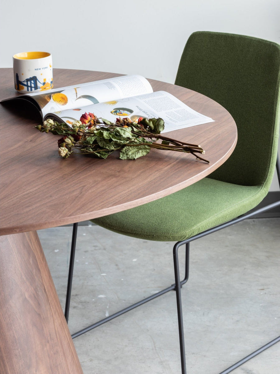 OTAGO ROUND DINING TABLE: WALNUT