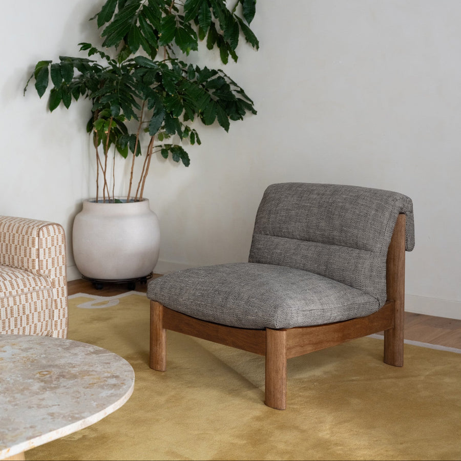 PIERCE CHAIR