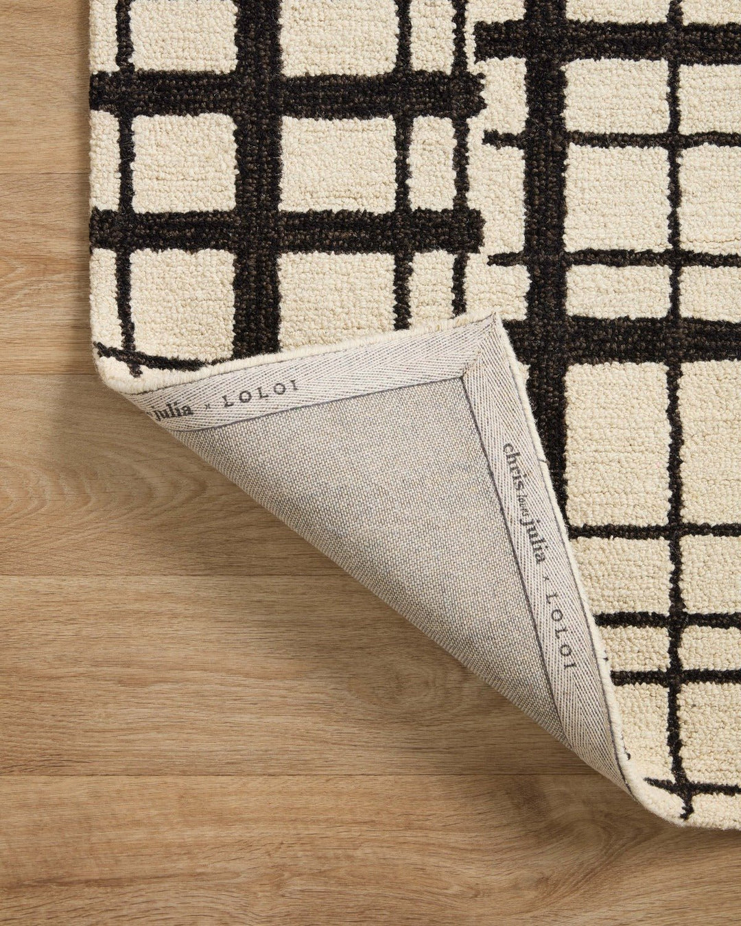 POLLY HAND - TUFTED WOOL + JUTE RUG: BLACK, IVORY