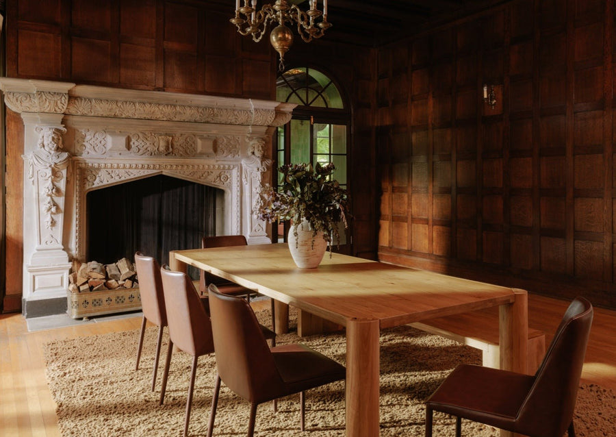 POST NATURAL OAK DINING BENCH