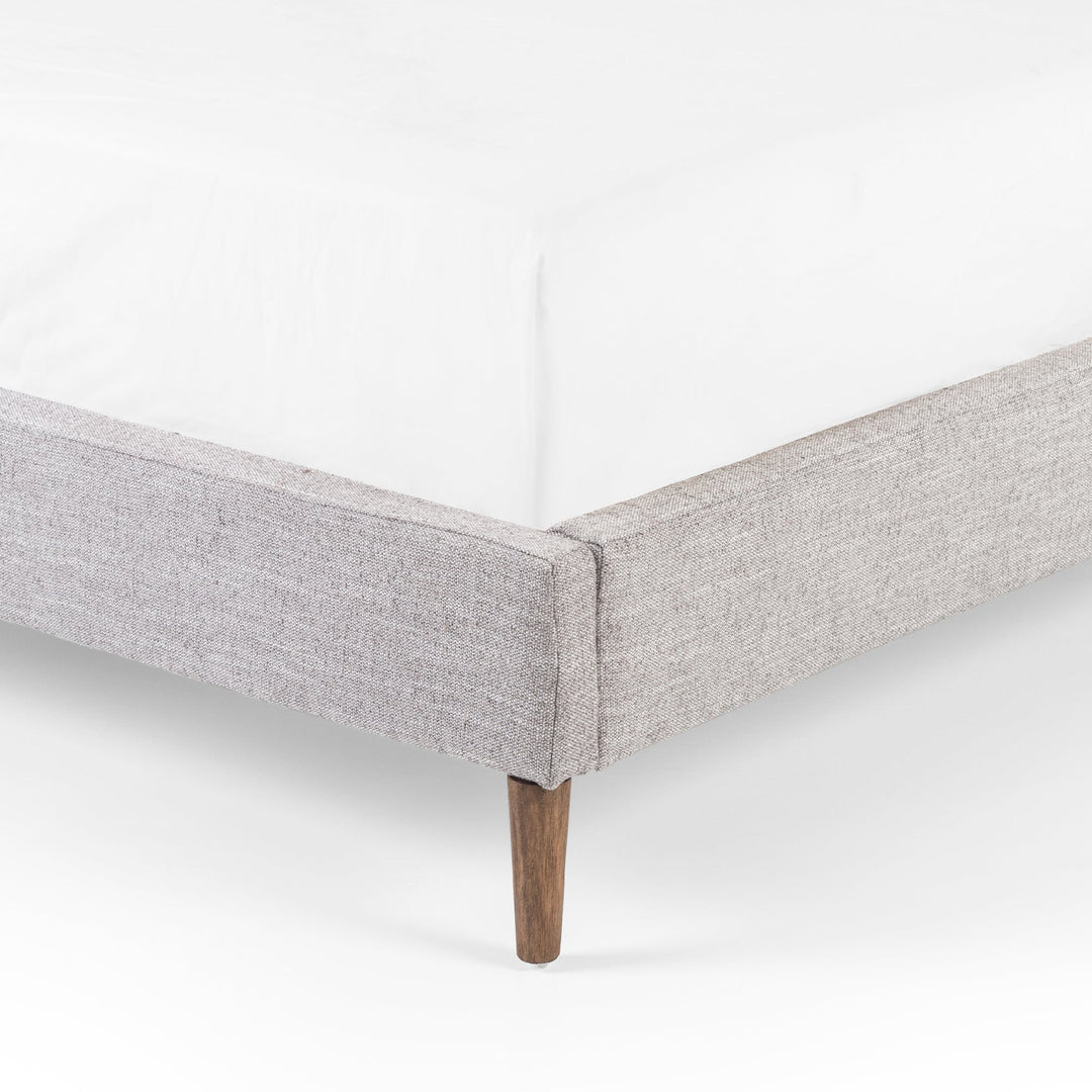 POTTER BED: MANOR GREY