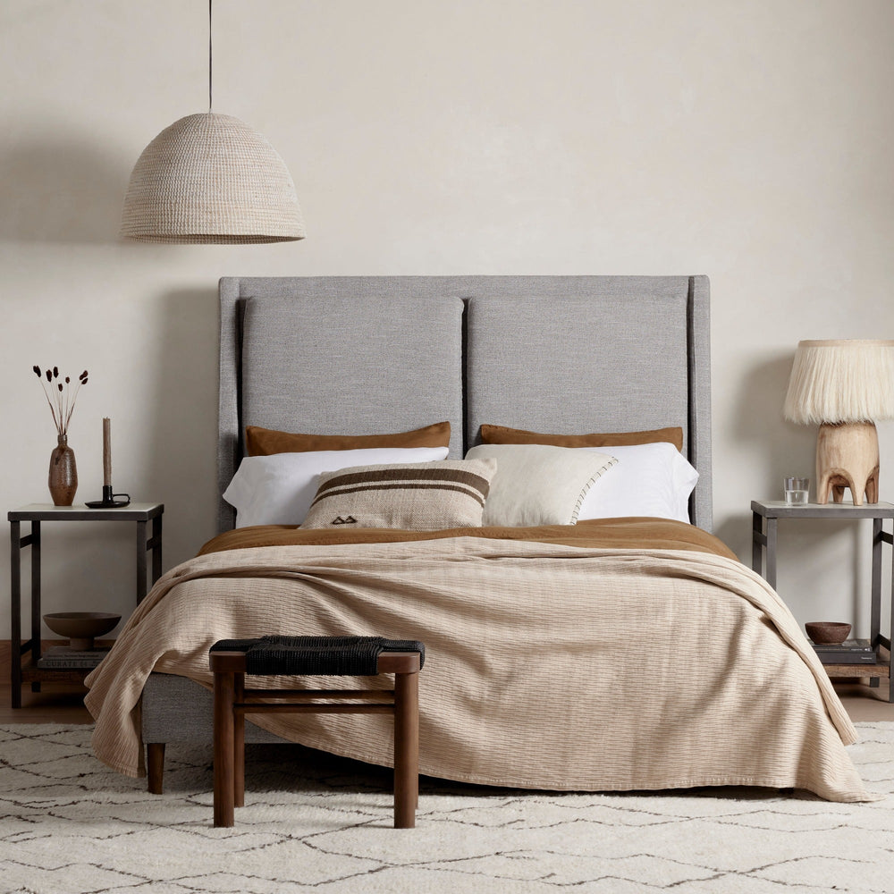 POTTER BED: MANOR GREY