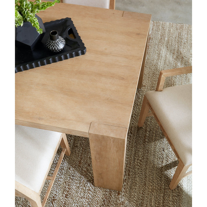 RETREAT EXTENSION DINING TABLE