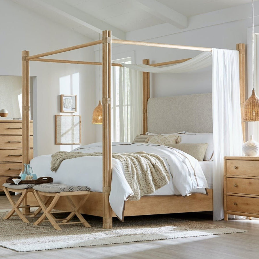 RETREAT POLE CANOPY BED