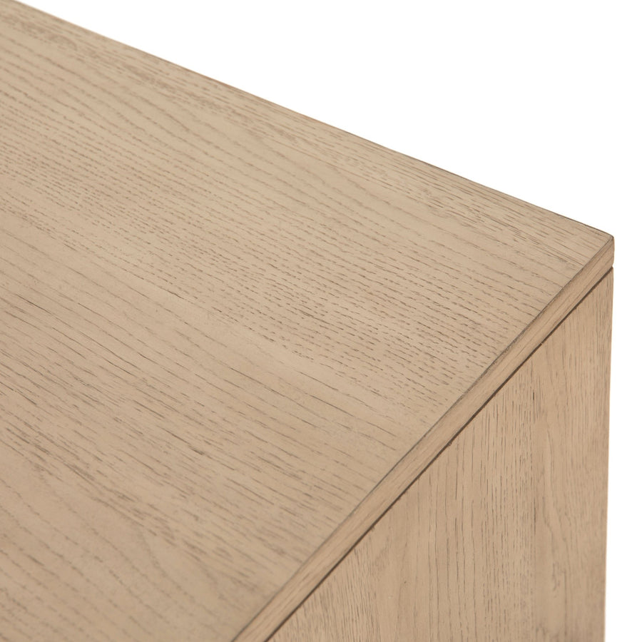 ROSEDALE NIGHTSTAND: YUCCA OAK