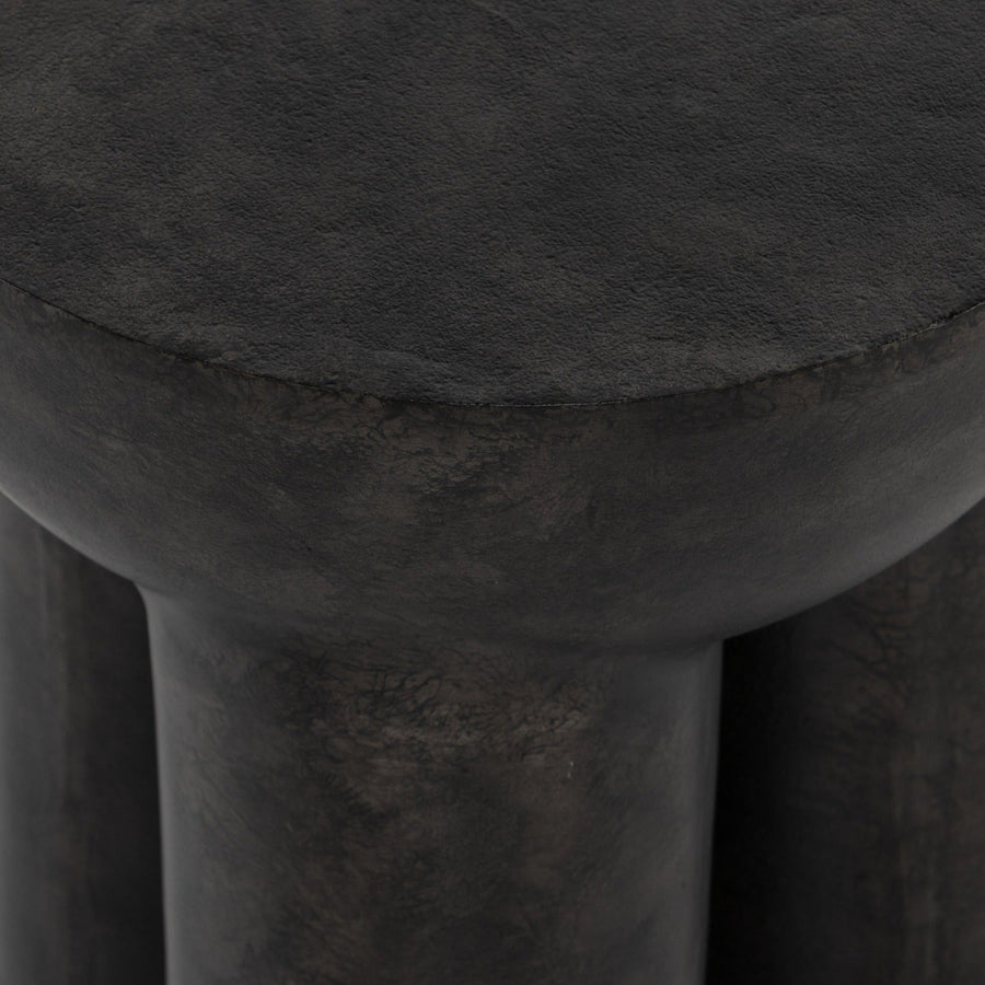 SANTE END TABLE: RAW BLACK