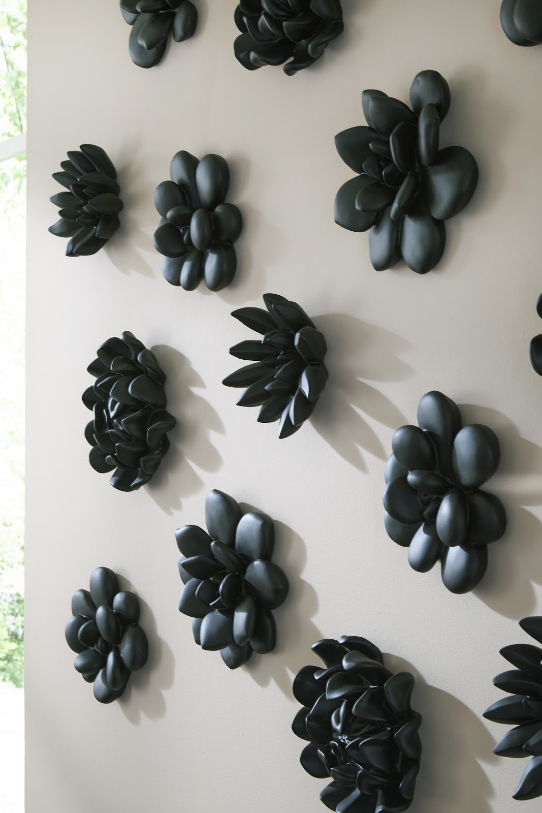 SUCCULENT WALL DECOR: MATTE BLACK