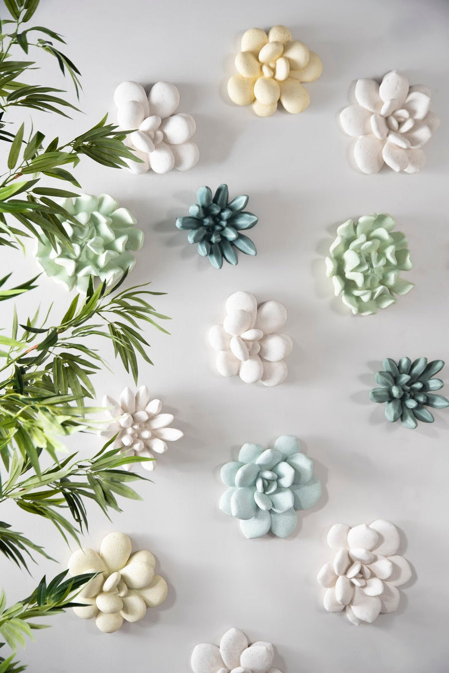 SUCCULENT WALL DECOR