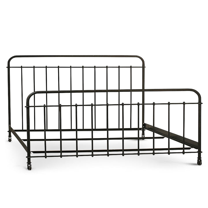 VINTAGE INDUSTRIAL ANTIQUE IRON BED
