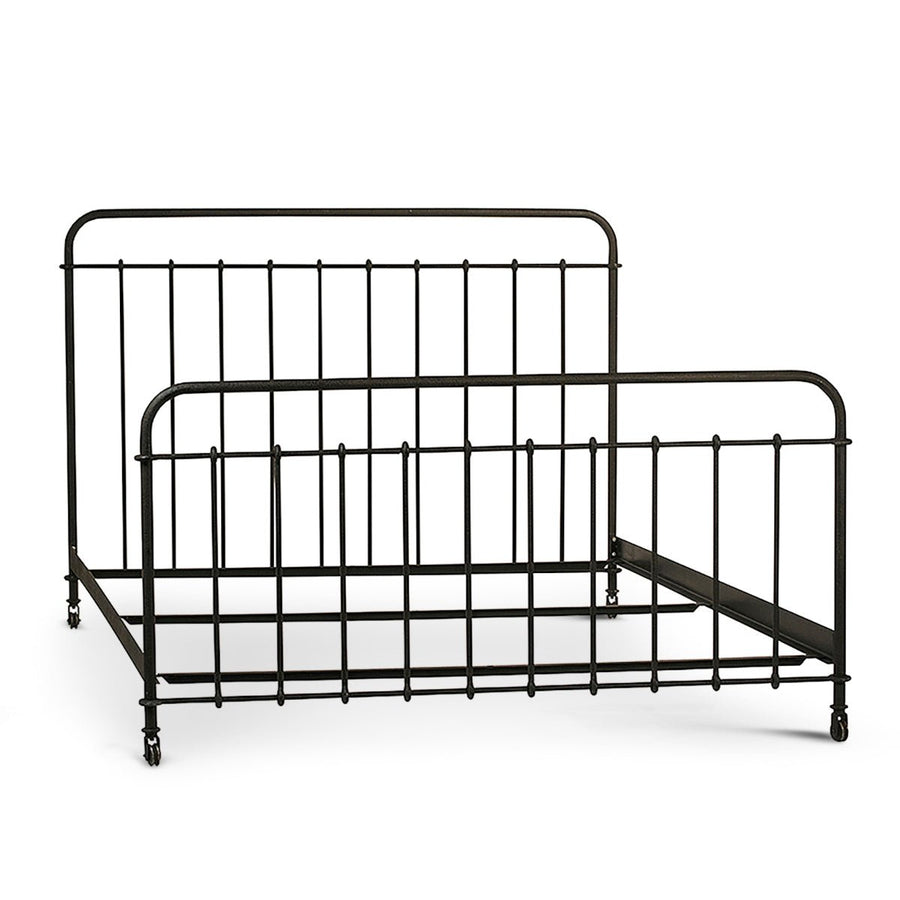 VINTAGE INDUSTRIAL ANTIQUE IRON BED