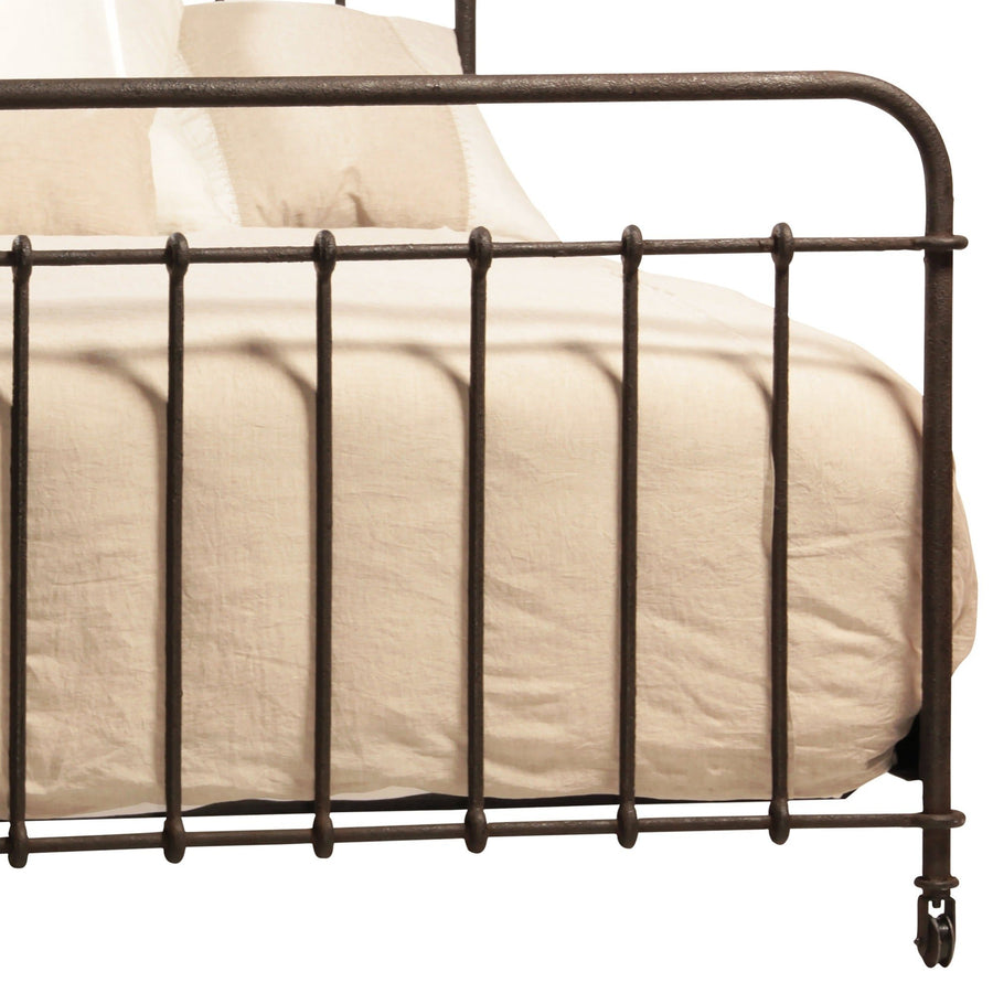 VINTAGE INDUSTRIAL ANTIQUE IRON BED