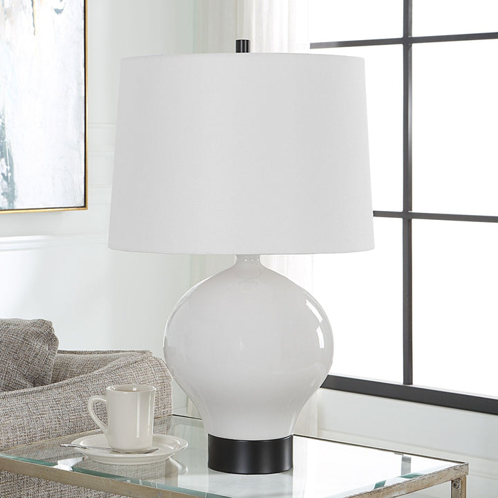 WHITE COLLAR ACCENT LAMP