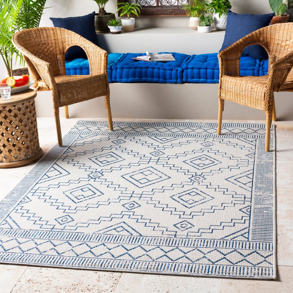 YONI OUTDOOR RUG: BLUE + WHITEBLUEDiscontinuedEAG2343 - 5376