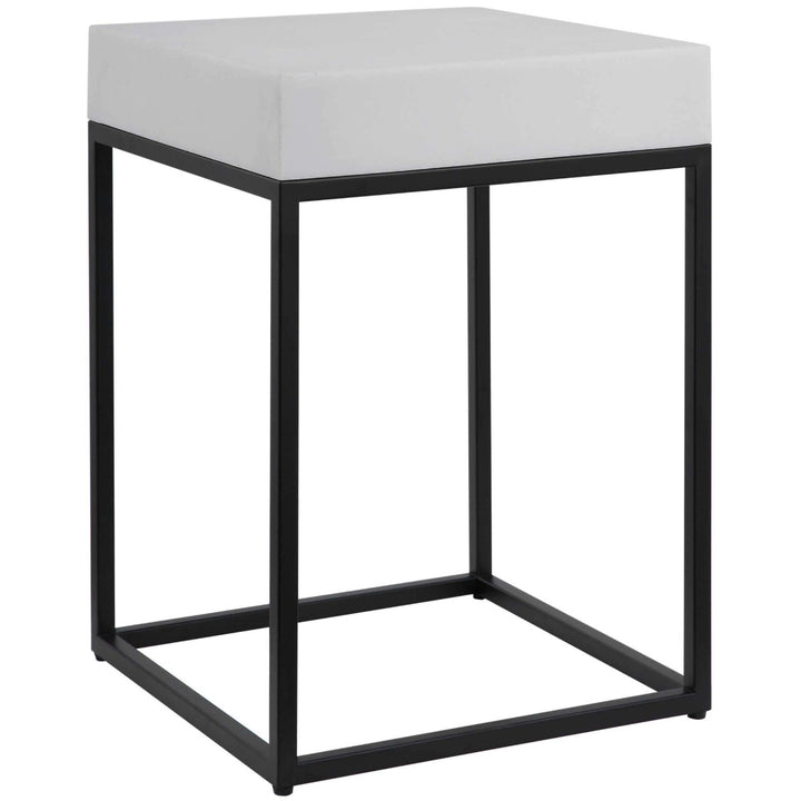TUX ACCENT TABLE
