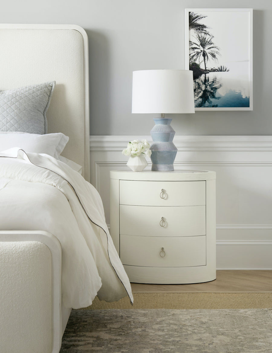 ASHORE UPHOLSTERED PANEL BED